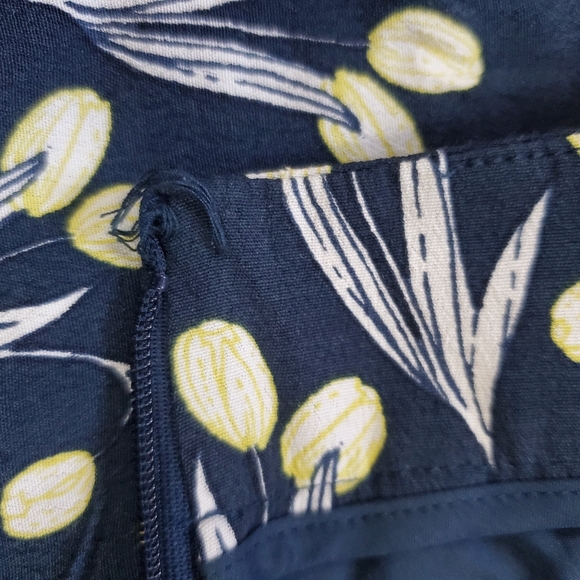 LOFT Valley Floral High Waist Shorts - Picture 11 of 12